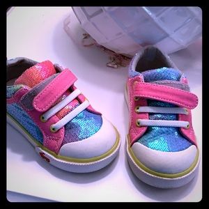 Girls toddler 7 sparkle shoes